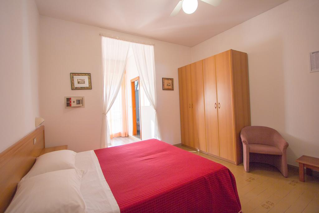 Casa Portofino Rooms&Breakfast Cesenatico Room photo